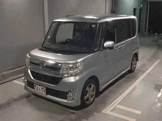 DAIHATSU TANTO 2014