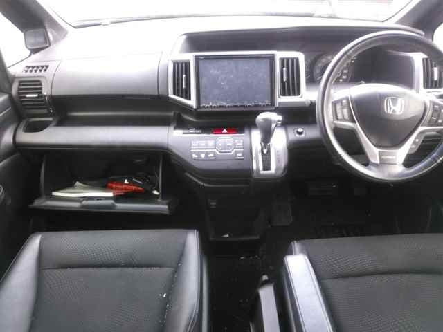 HONDA STEP WAGON 2012