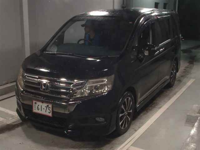 HONDA STEP WAGON 2012