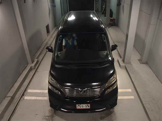 TOYOTA VELLFIRE 2010