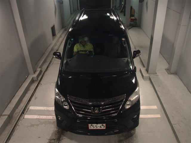 TOYOTA ALPHARD 2014