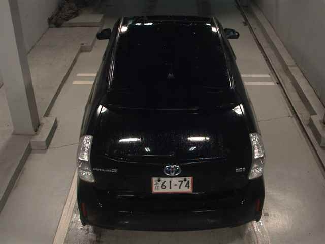 TOYOTA PRIUS ALPHA 2012