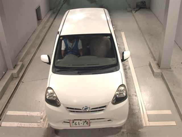DAIHATSU MIRA E S 2012