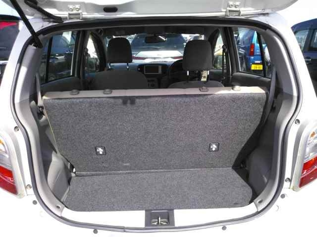 DAIHATSU MIRA E S 2012