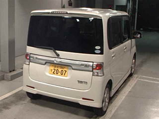 DAIHATSU TANTO 2009