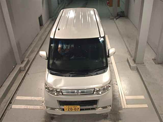 DAIHATSU TANTO 2009