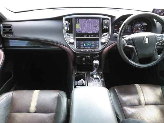 TOYOTA CROWN 2015