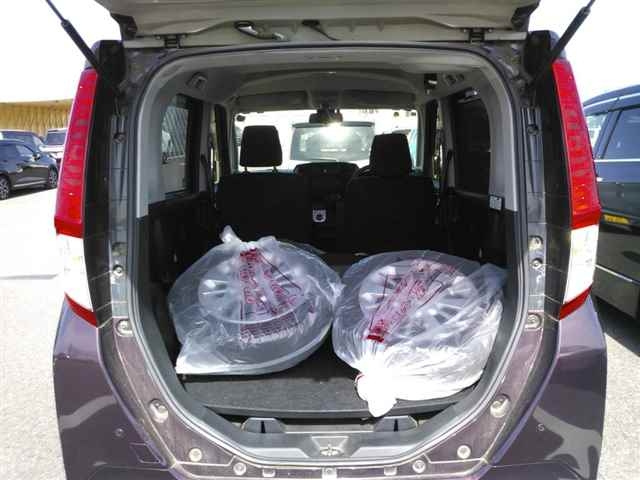 TOYOTA ROOMY 2016