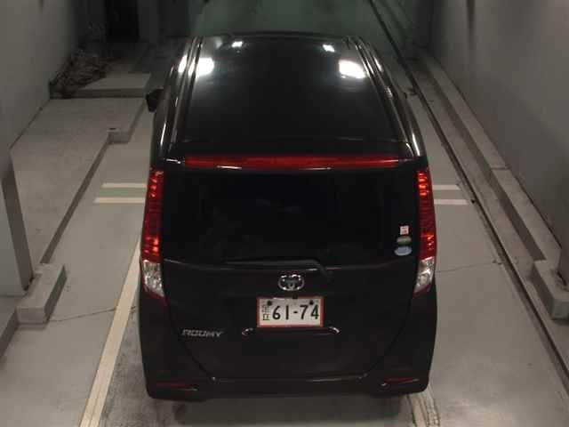 TOYOTA ROOMY 2016