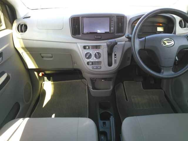 DAIHATSU MIRA E S 2012
