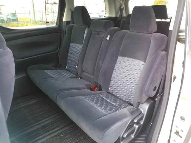 TOYOTA VELLFIRE 2016