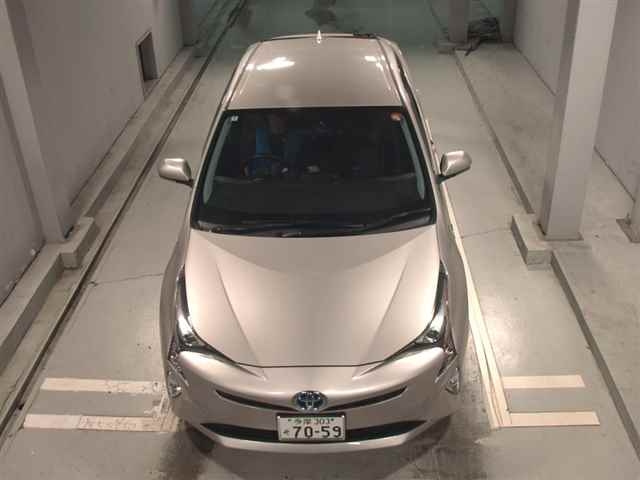 TOYOTA PRIUS 2018