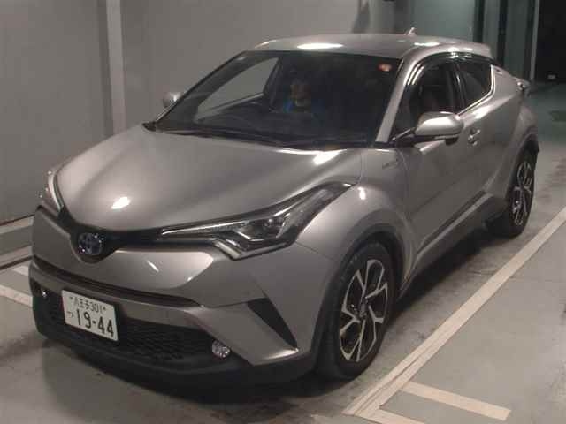 TOYOTA C-HR 2017