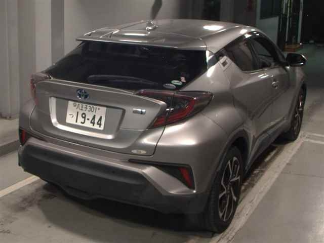 TOYOTA C-HR 2017