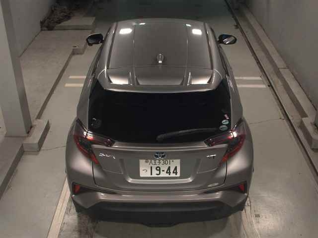 TOYOTA C-HR 2017