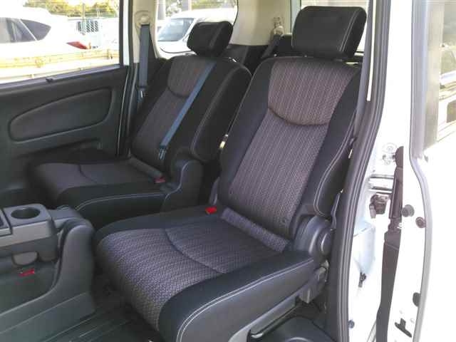 NISSAN SERENA 2014