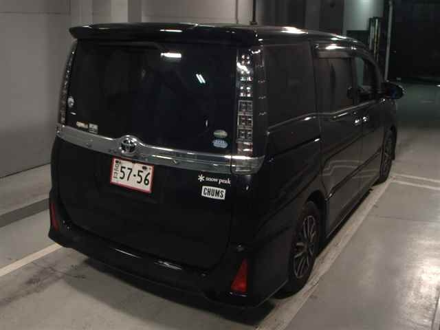 TOYOTA VOXY 2016