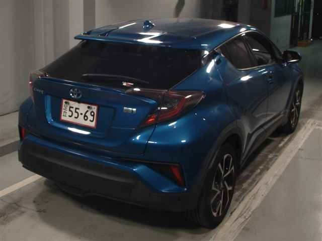 TOYOTA C-HR 2017