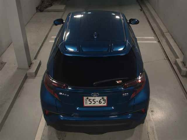 TOYOTA C-HR 2017
