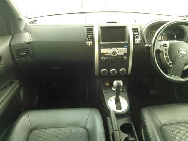 NISSAN X-TRAIL 2010