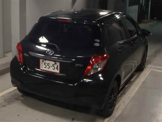 TOYOTA VITZ 2011
