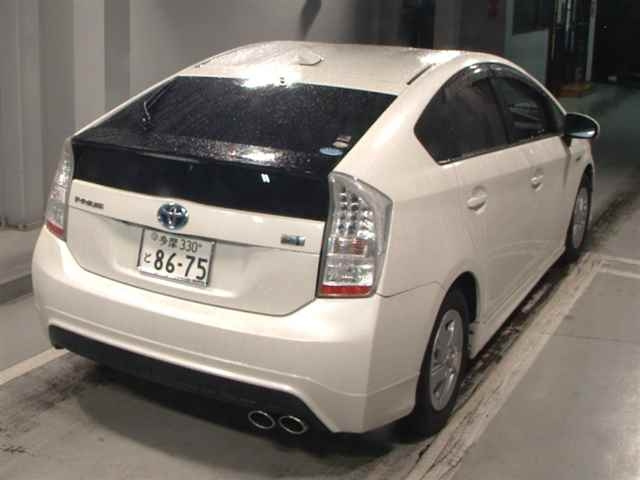 TOYOTA PRIUS 2011
