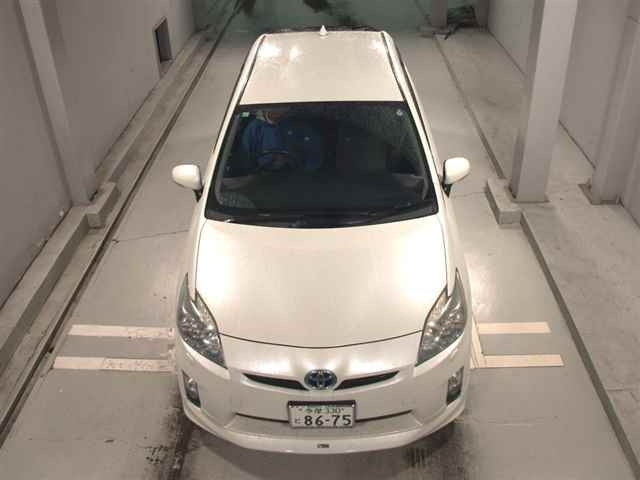 TOYOTA PRIUS 2011