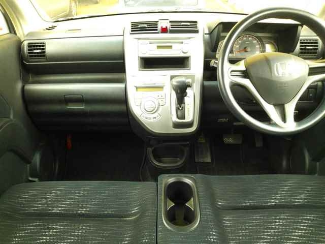 HONDA ZEST 2009