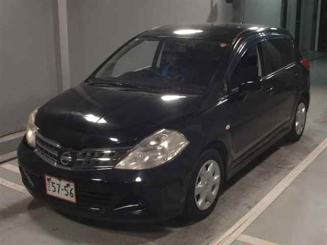 NISSAN TIIDA 2011