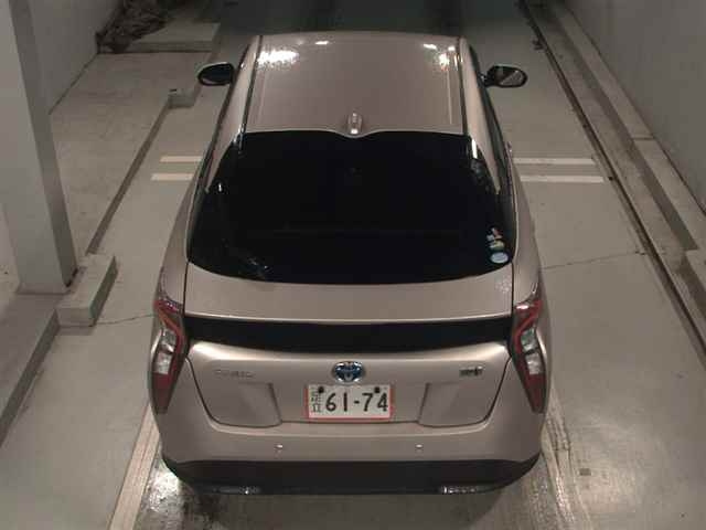 TOYOTA PRIUS 2016