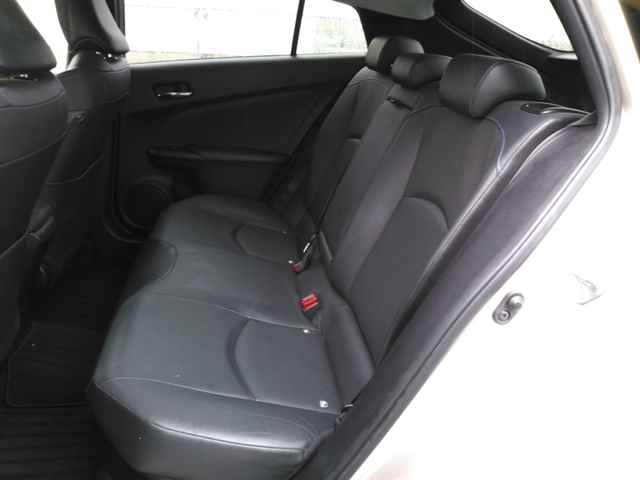 TOYOTA PRIUS 2016