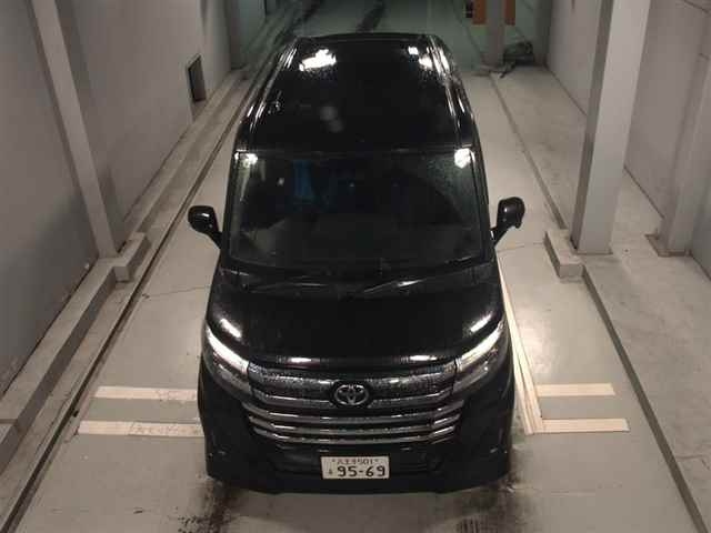 TOYOTA ROOMY 2021