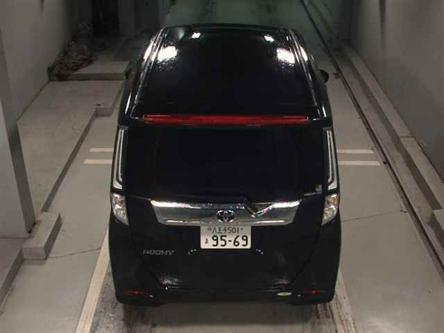 TOYOTA ROOMY 2021