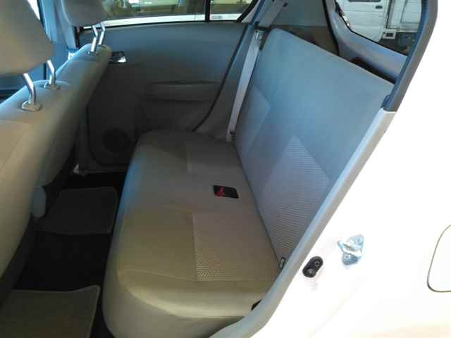 DAIHATSU MIRA E S 2011