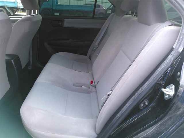 TOYOTA COROLLA AXIO 2013