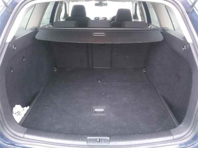 VOLKSWAGEN GOLF 2011