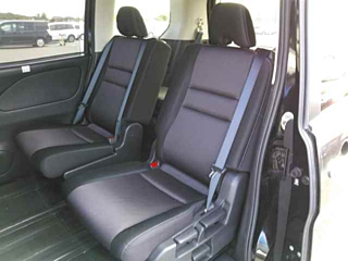 NISSAN SERENA 2017