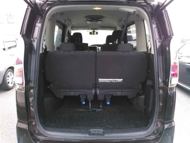 NISSAN SERENA 2017