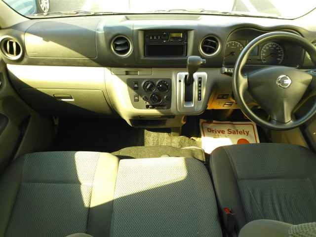 NISSAN CARAVAN VAN 2017