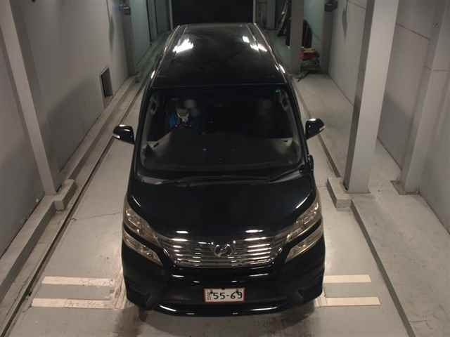 TOYOTA VELLFIRE 2010