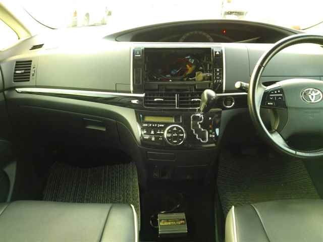 TOYOTA ESTIMA 2016
