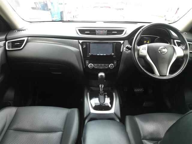NISSAN X-TRAIL 2014