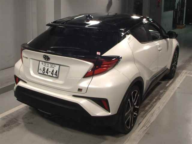 TOYOTA C-HR 2021