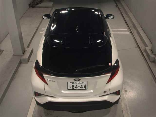 TOYOTA C-HR 2021