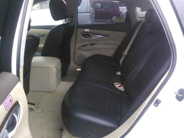 NISSAN FUGA 2015