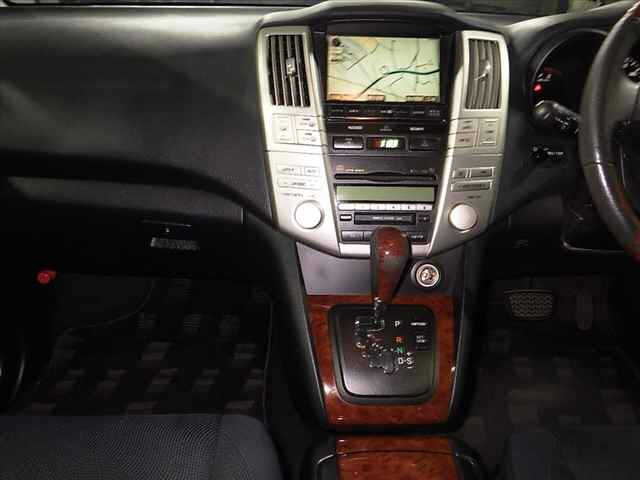 TOYOTA HARRIER 2009