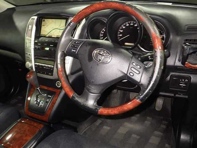 TOYOTA HARRIER 2009