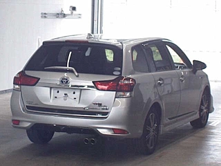 TOYOTA COROLLA FIELDER 2017
