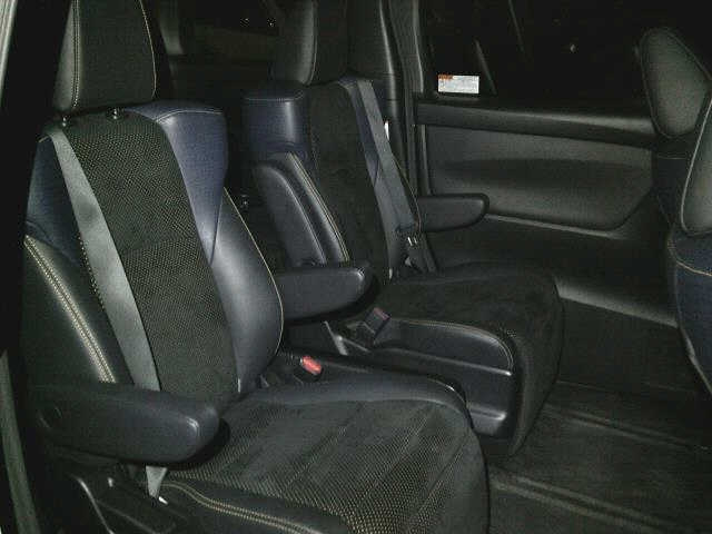 TOYOTA VELLFIRE 2016