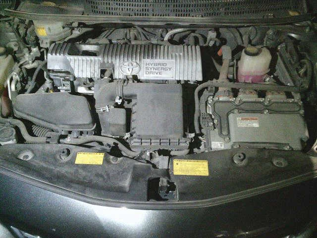 TOYOTA PRIUS ALPHA 2012